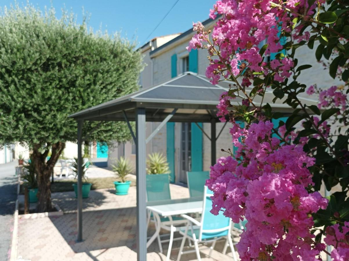 Le Logis De Lange Apt Les Aigrettes Saint-Hilaire-la-Palud Exterior foto